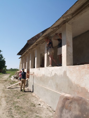 Ook hier moet de verf van de muur